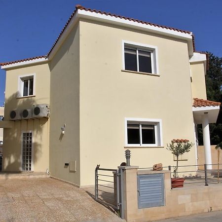Villa Christina Paphos Buitenkant foto