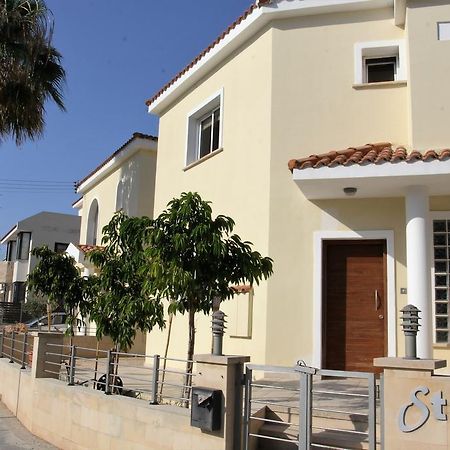 Villa Christina Paphos Buitenkant foto