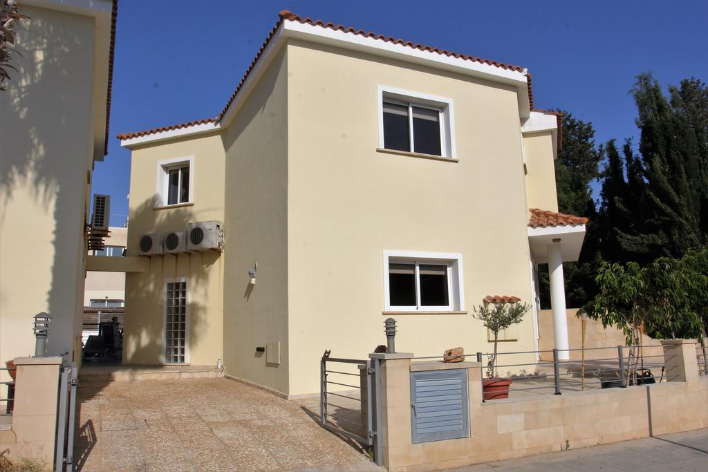 Villa Christina Paphos Buitenkant foto